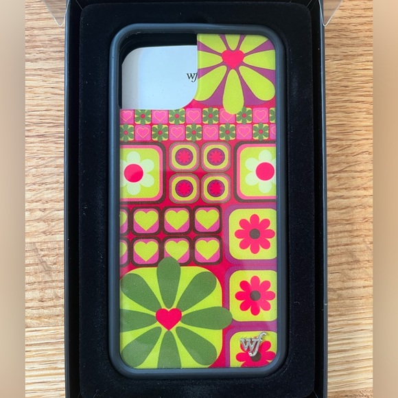 Wildflower iPhone 13 Case - Picture 3 of 4